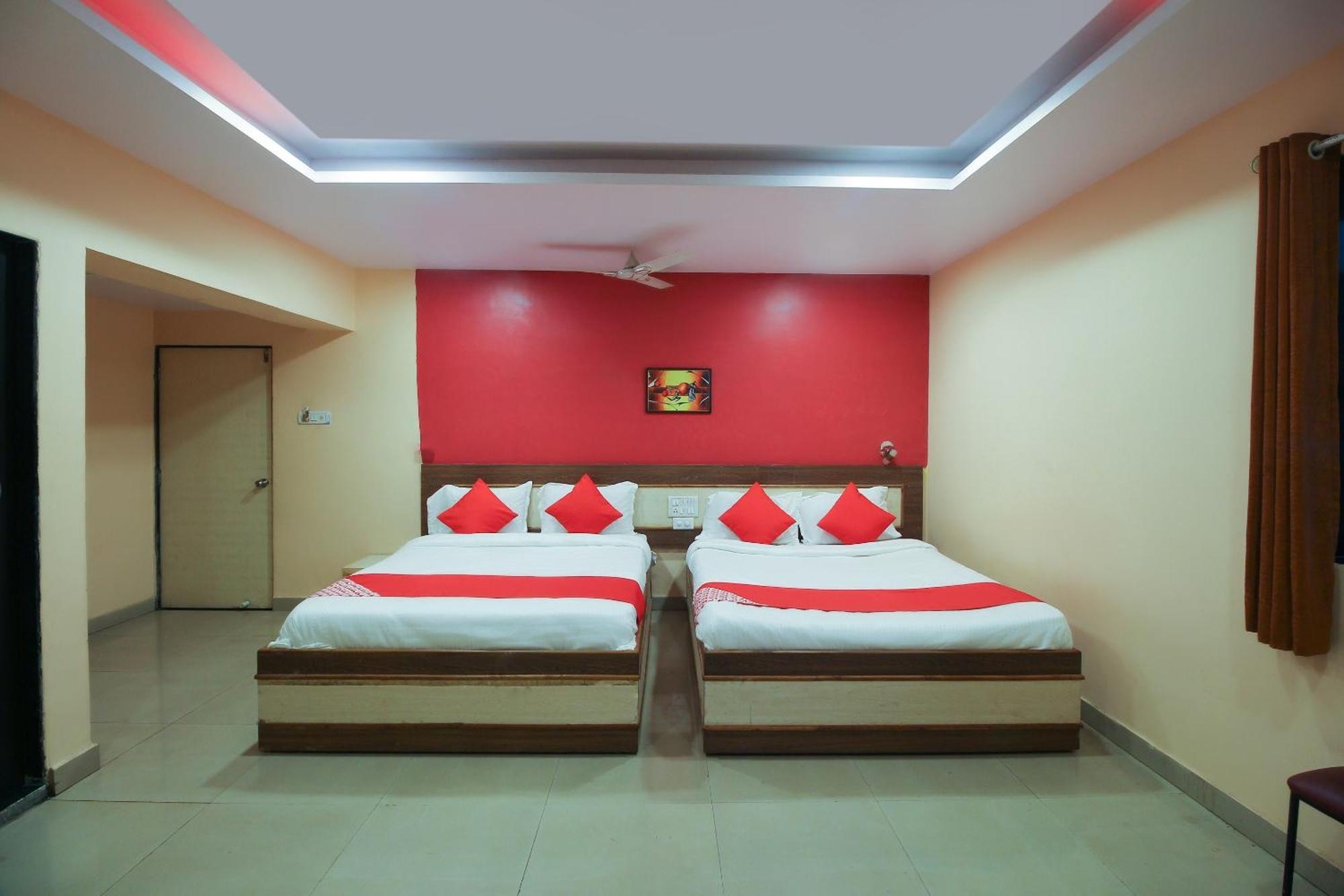 Oyo Hotel Nobel Executive Mahābaleshwar Exterior foto